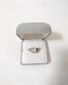 アスティエ・ド・ヴィラット セレクトオーナメント 指輪 ティファニー