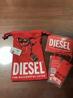 土日限定セール　新品未使用　DIESEL バックチャーム キーホルダー
