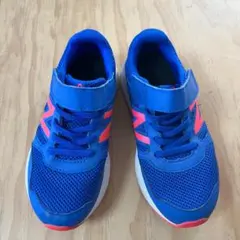 ニューバランス 18.5cm キッズ スニーカー 570 青 ピンク 子供