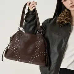 WHO'S WHO gallery スタッズショルダーバッグ