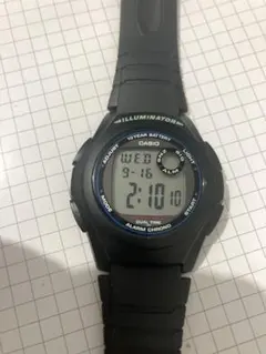 CASIO F-200デジタル腕時計 ブラック