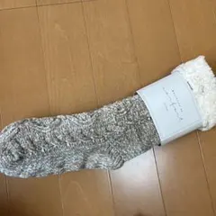 Recherche de confort ケーブル編みソックス 23-25cm