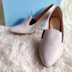 美品　オゥバニスター　サイドゴア　7cm　ヒール　パンプス　革靴　22.5