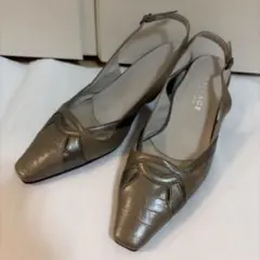 WALLAGE バックストラップパンプス クロコ型押し大人ゴールド系 asicsのサムネイル