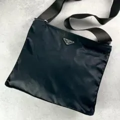 希少 プラダ ショルダーバッグ サコッシュ ナイロン 三角ロゴ ブラック 32