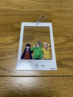 カラフルピーチ　アクリルキーホルダー