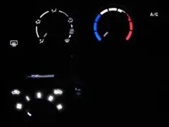 エブリイ DA64V / DA64W　マニュアルエアコン照明用LED1台分セットのサムネイル