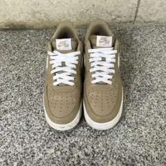 Item thumbnail for item 78fb3b97-3f3c-4546-a98c-83945bdde240