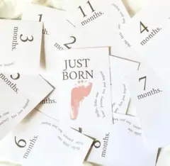 《大人気》マンスリーカード　マンスリーフォト　月齢カード　足形