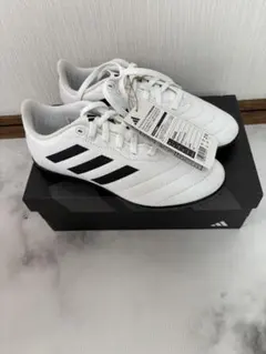 サッカー　トレーニングシューズ　ジュニア　21.5cm
