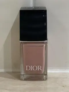 Dior ディオール ヴェルニ ネイルカラー　ヌードルック nude lookのサムネイル