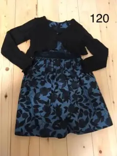 新品　日本未発売　女の子　キッズ　ワンピース　カーターズ　120 お花　シック