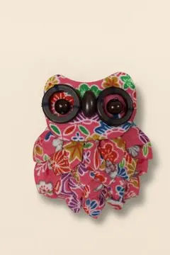 和柄ふくろう ブローチ／ハンドメイド風／縁起物アクセサリー／和装にも◎