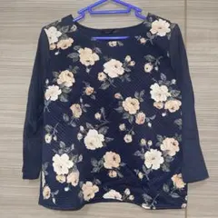 ネイビー花柄五分袖トップス