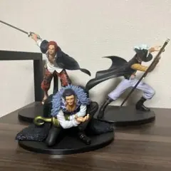 ワンピースフィギュア　　シャンクス　ミホーク　クロコダイル