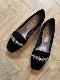 D'ANA ビジュー装飾 ブラック フラットシューズ