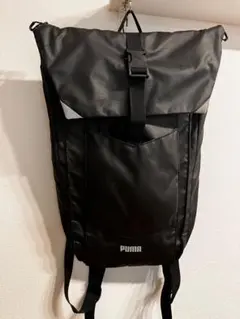 PUMA ブラック ロールトップリュック