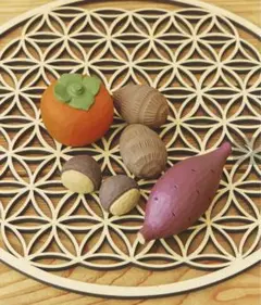 木彫りの秋の実り オブジェ 秋 秋の実り 置物 お月見 salut 木彫り