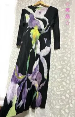 プリーツワンピースフラワー柄　ロング　美品