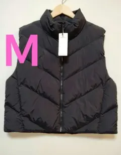 新品 UNIQLO パフテッククロップドベスト ブラック Ｍサイズ ユニクロ