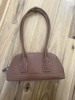 【ZARA】ハンドバッグのサムネイル