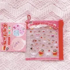 レッド　クレヨンしんちゃん　デコパーツ　シール　ぷっくり　ボンボンドロップ風