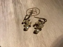 Y*o様 CHANELロゴ パール ゴールド イヤリング
