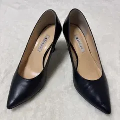 【美品】DIANA パンプス ブラック ポインテッドトゥ ダイアナ 23.5のサムネイル