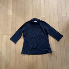 女児　黒タートルネック　カットソー　綿100%