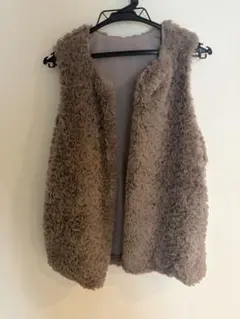 ファーベスト ジレ ブラウン