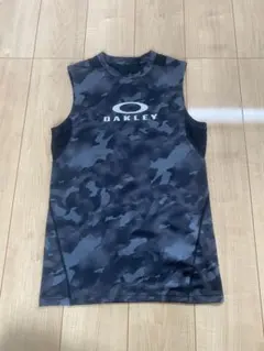 OAKLEY カモフラージュ柄 ノースリーブタンクトップのサムネイル