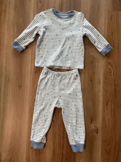 ユニクロ　パジャマ　ストライプ星柄 90cm