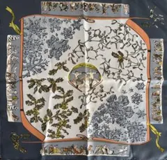 HERMES エルメス スカーフ 去年の雪