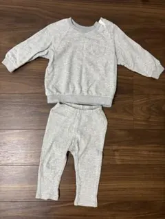 ライトグレー スウェットシャツとパンツセット 90cm
