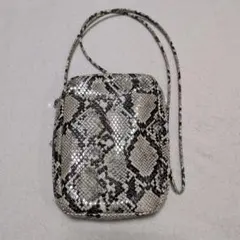 ヘビ柄ショルダーバッグ