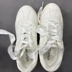 OLIVE des OLIVE ホワイトスニーカーのサムネイル