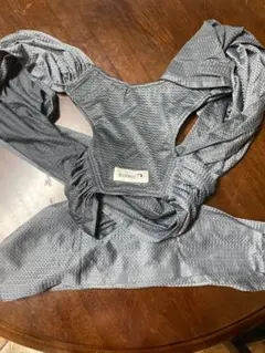 Konny 抱っこひも グレー メッシュ　Sサイズ　収納袋、説明書付き