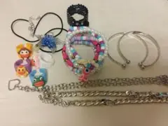 キャラクターリング ヘアクリップ ブレスレット 花ネックレス チェーンネックレス