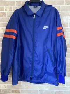 【NIKE ナイキ】メンズウインドブレーカー　ジャンパー　シャカシャカ　防寒に。