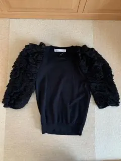 ZARA ブラック フリル付きニット 五分袖