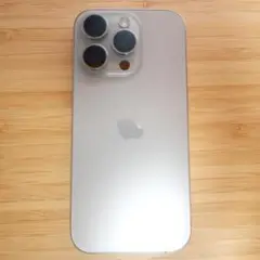 【美品】iPhone 16 Pro ナチュラルチタニウム 256GB