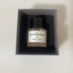 アクネ ストゥディオズ パー フレデリック マル 100ml 3プッシュ使用