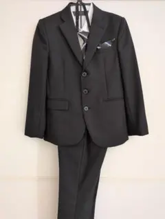 男児フォーマルスーツ 黒 150cm ネクタイ付き