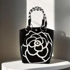 ニットバッグ　花柄　ブラック×ホワイト　ハンドバッグ　ミニトートバッグ　丈夫