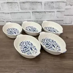 D4 ① 昭和レトロ 洋食器 プレート 5枚セット 花柄 アイボリー×ブルー D4 ① 昭和レトロ 洋食器 プレート 5枚セット 花柄 アイボリー×ブルー