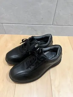 【美品】アシックス ペダラ 23.5cm 本革 ウォーキングシューズ ジップ 黒