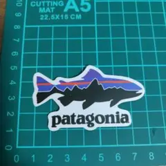 A13 防水ステッカー かっこいい  アウトドア パタゴニア Patagonia