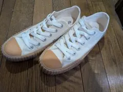 ALL STAR ホワイトキャンバススニーカー