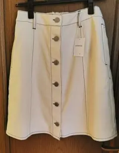 アイボリーボタンフロントスカート F　アズノウアズ　プラス　バックリボン