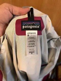 【最終価格】patagonia フード付きマウンテンパーカー レディース M